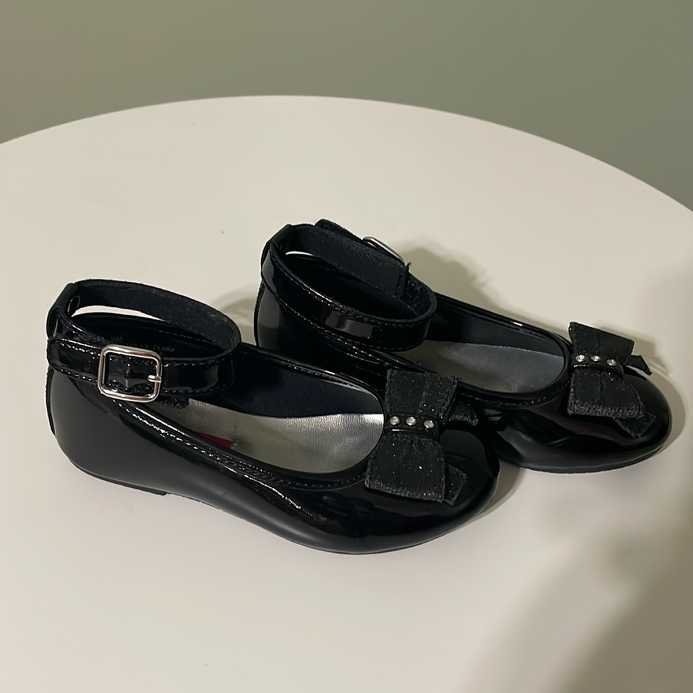 Girls black shoes